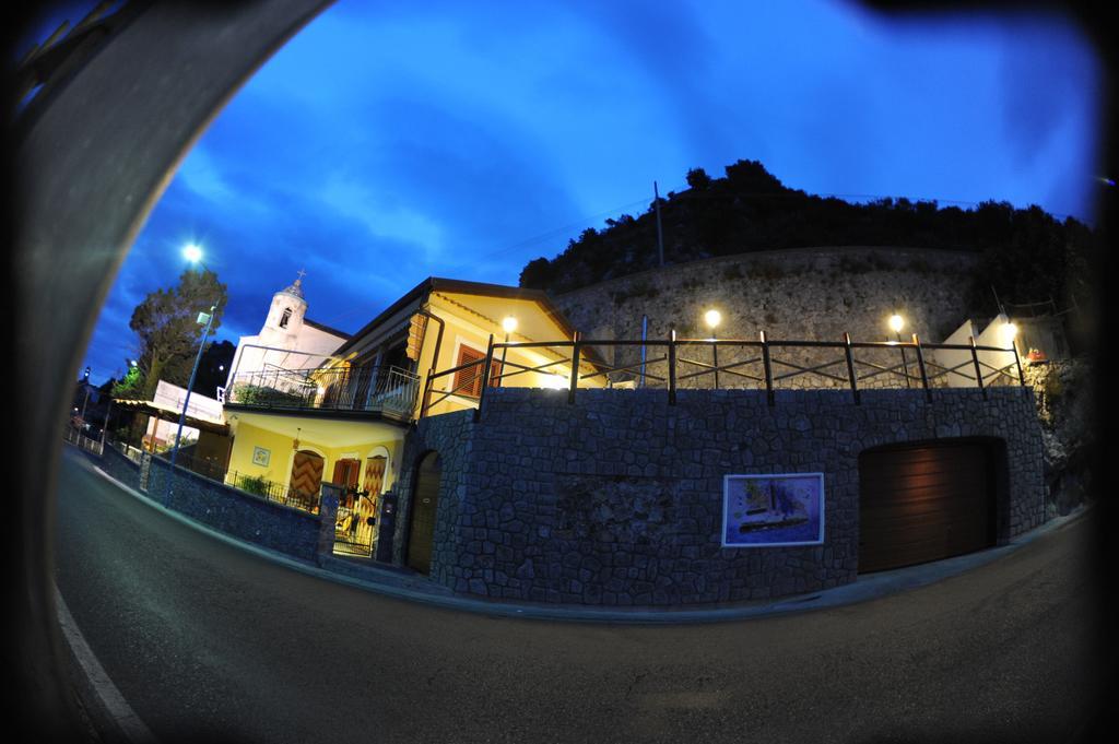 La Mela Blu Bed and Breakfast Furore Exteriör bild
